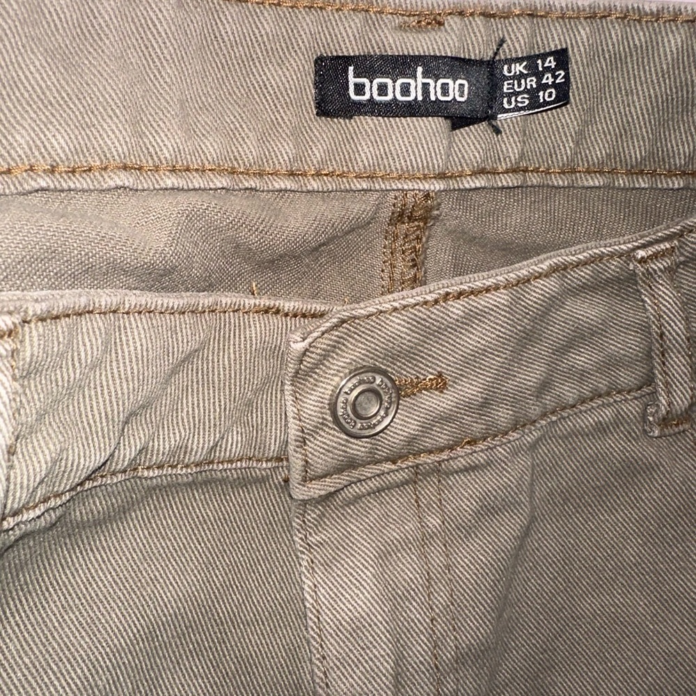 Boohoo Beige Cargo Pants